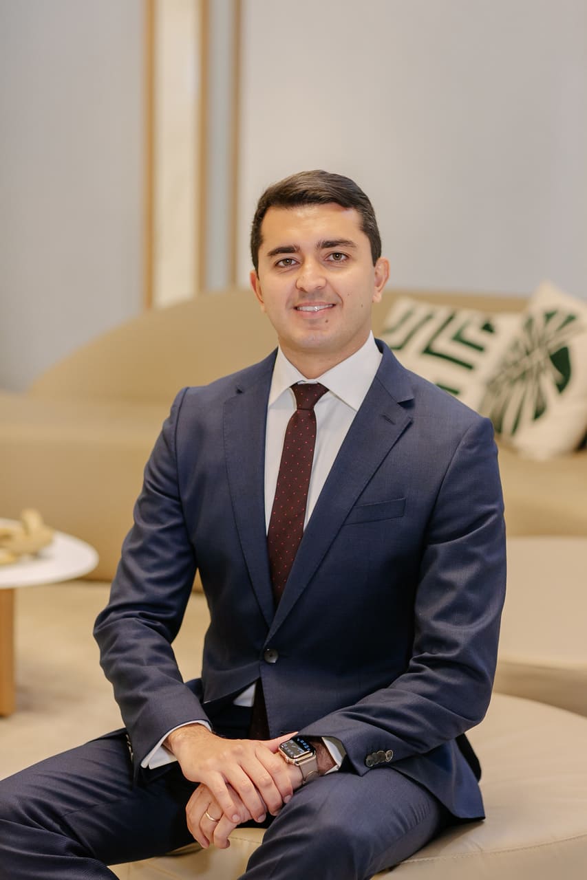 Dr. Ricardo Pimentel na clínica Perfetto